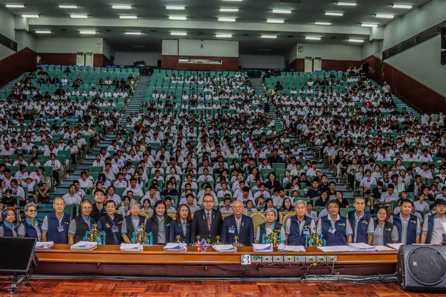 โครงการส่งเสริมศักยภาพผู้เรียนทางด้านคณิตศาสตร์ โดยนำนักเรียนเข้าร่วมกิจกรรมการแข่งขัน “คณิตคิดเร็วด้วยเวทคณิต รอบชิงชนะเลิศ ครั้งที่ 5”